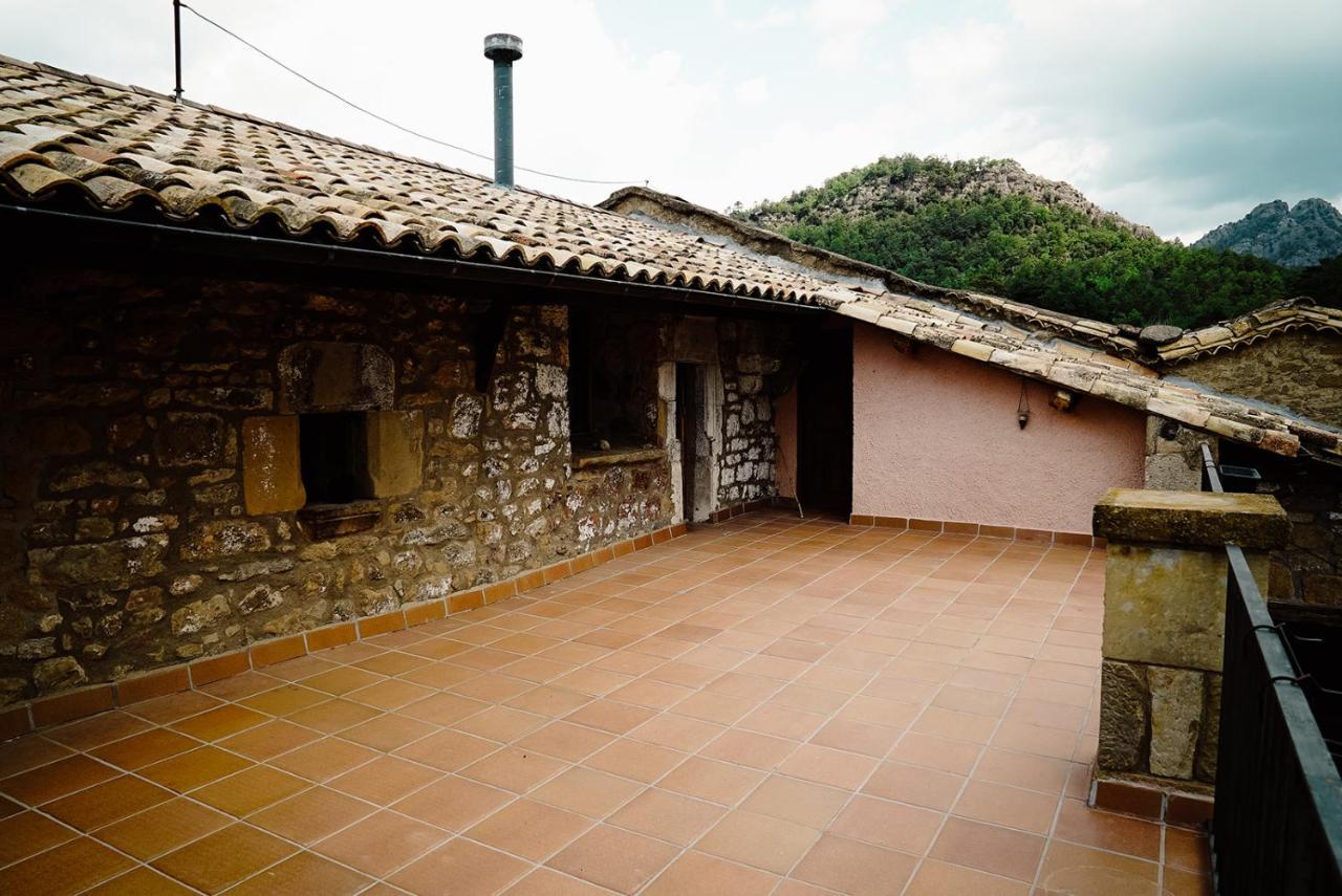 Cases Altes De Posada Naves  ภายนอก รูปภาพ