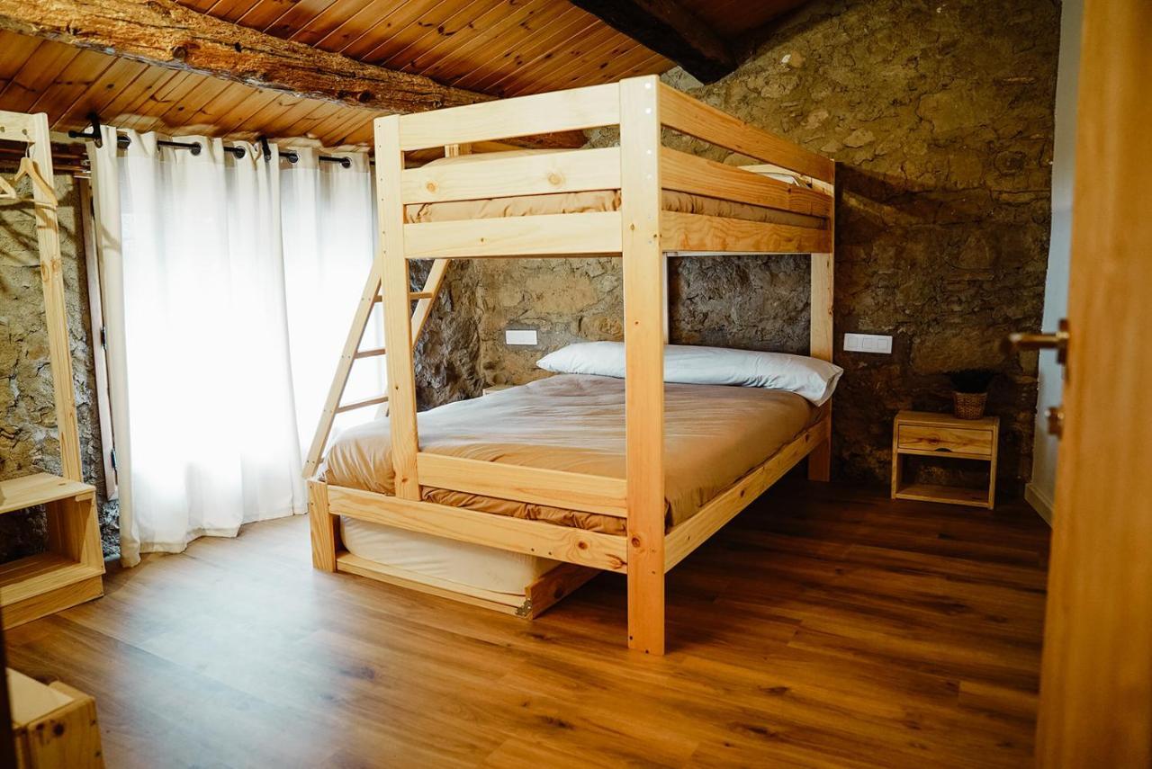 Cases Altes De Posada Naves  ภายนอก รูปภาพ